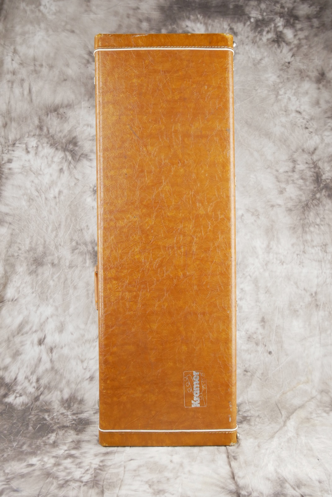 img/vintage/5465/Kramer_Bass_450_B_walnut_left_hand - 13.jpg